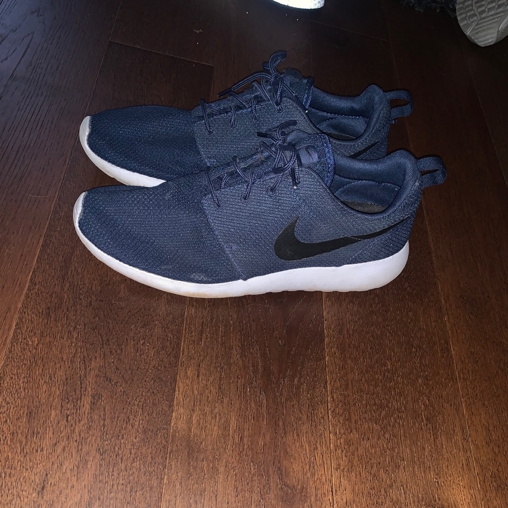 Nike Roshe Shoes